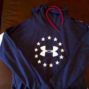 Under Armour sweatshirt Size L